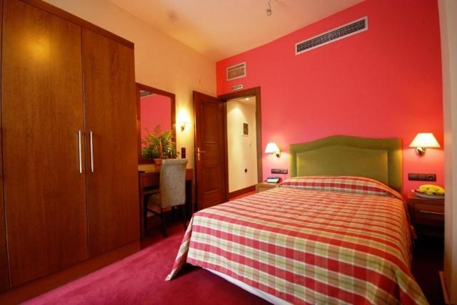 Hotel Elvetia Карпенисион Номер фото